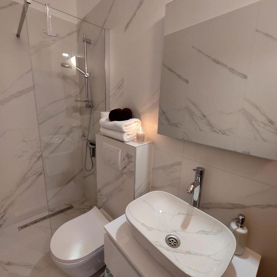 Apartments Leon 2 Банёл Экстерьер фото