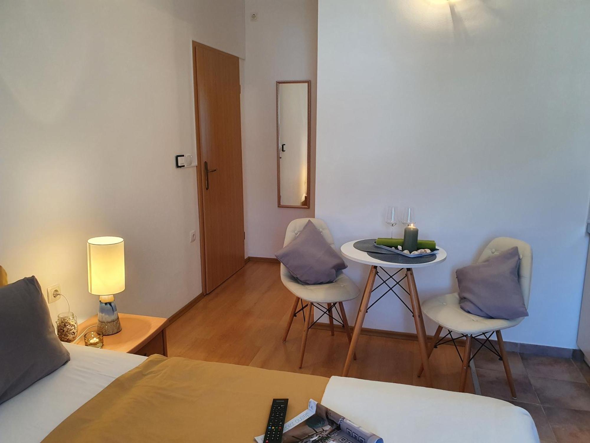 Apartments Leon 2 Банёл Экстерьер фото